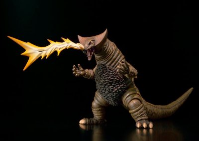 中文名称ultraact哥莫拉奥特曼より