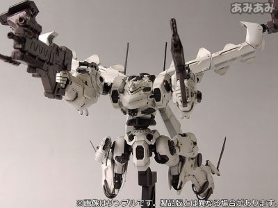 V.I.系列 装甲核心 莱茵亚克 白色闪光