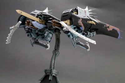 斑鸠 飞鉄块 斑鸠［黑］