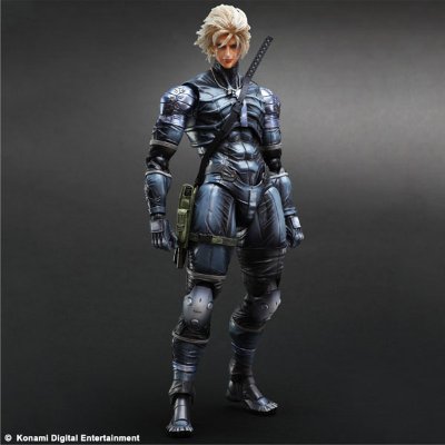 PlayArts改 メタルギアソリッド2 雷电 可动手办
