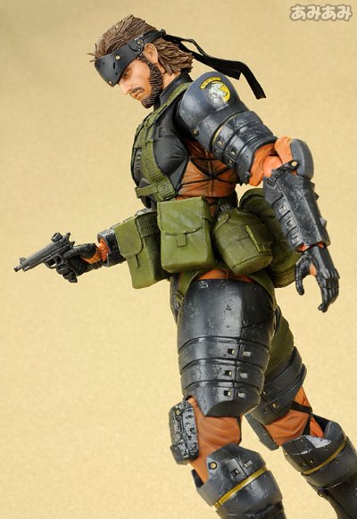 PlayArts改 Vol.4 スネーク バトル礼服バージョン(メタルギアソリッド ピースウォーカー)