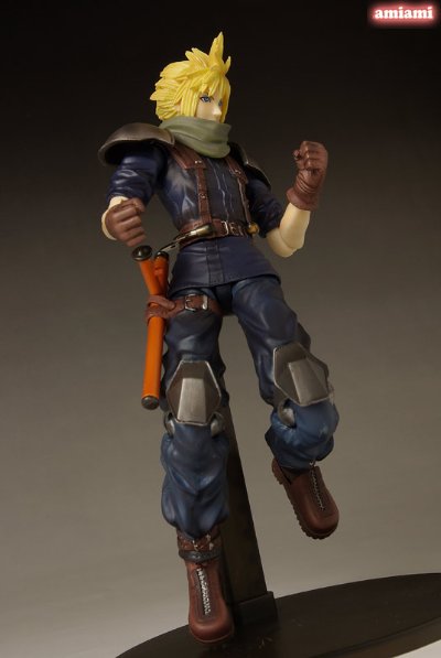 クライシス・コア - 最终幻想VII PlayArts 克劳德・史特莱夫
