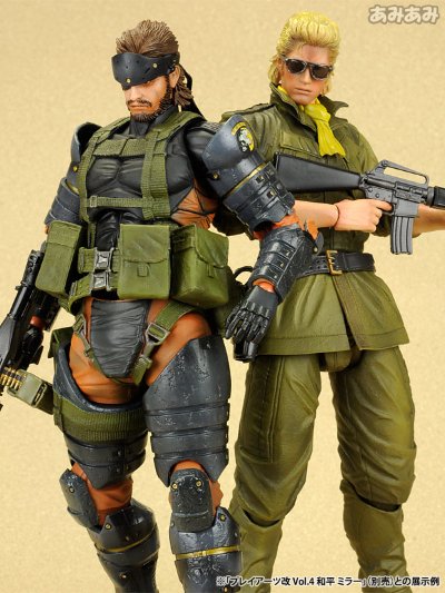 PlayArts改 Vol.4 スネーク バトル礼服バージョン(メタルギアソリッド ピースウォーカー)