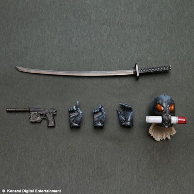 PlayArts改 メタルギアソリッド2 雷电 可动手办