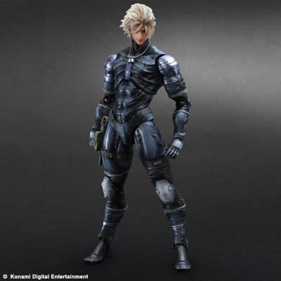 PlayArts改 メタルギアソリッド2 雷电 可动手办
