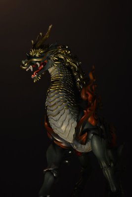 KT Project KT-002 竹谷隆之自在置物 麒麟 着彩版