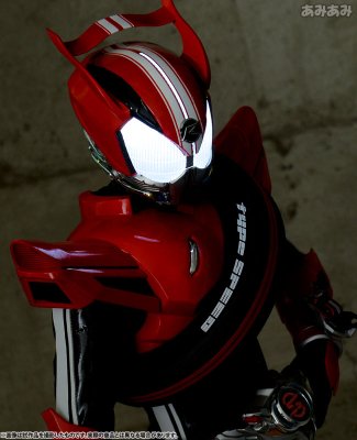 REAL ACTION HEROES No.710 RAH GENESIS 假面骑士疾驰速度型