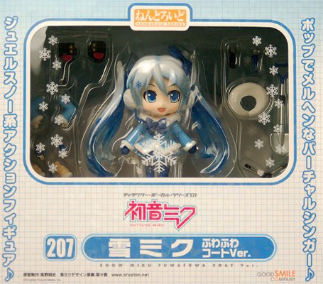 粘土人 #207 初音未来 雪未来 2012 毛绒绒外套版