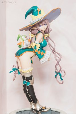 光明之响 琳娜・梅菲尔德