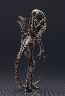 ARTFX+ 外星人 ビッグチャップ