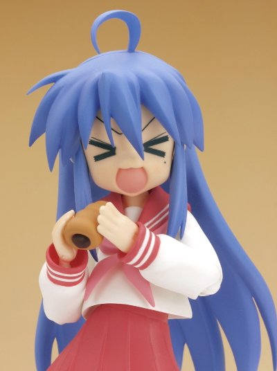 figma#008 幸运星 动画版 泉此方 冬季校服