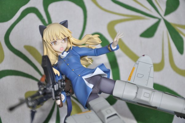 强袭魔女 ペリーヌ・クロステルマン  