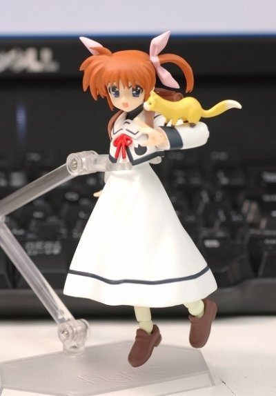 figma #SP-7 魔法少女奈叶 エース&魔法少女奈叶 A's PORTABLE - THE BATTLE OF ACES - 高町 なのは|尤诺・斯克莱亚 School Uniform 