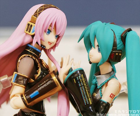 figma #82 VOCALOID 巡音ルカ