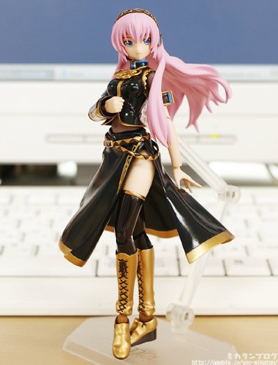 figma #82 VOCALOID 巡音ルカ