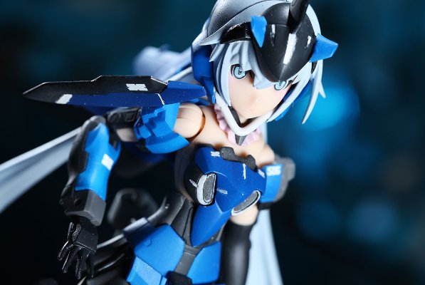机甲少女 短剑