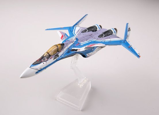 超时空要塞モデラーズ×技MIX 超时空要塞Δ 技MCR10 1/144 VF-31J 齐格フリード ハヤテ机 ファイターモード