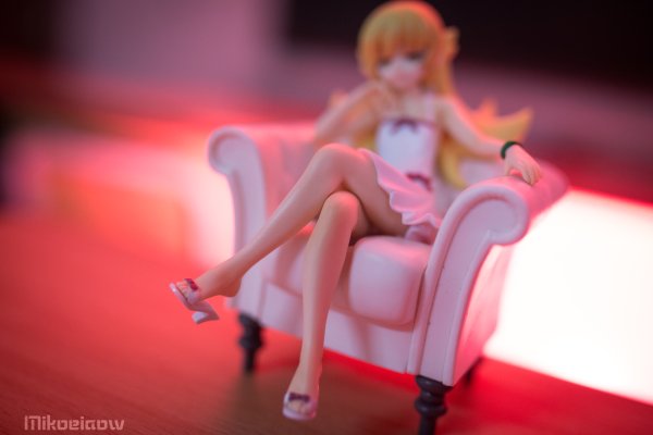 〈物语〉系列 忍野忍 沙发手办