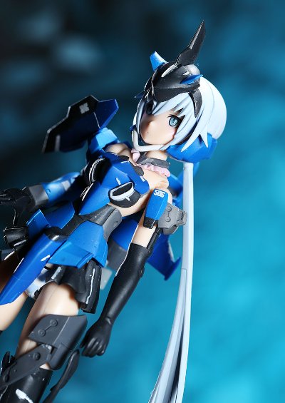 机甲少女 短剑
