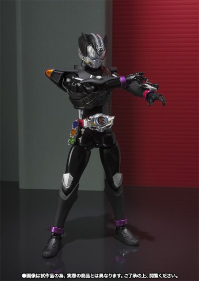 S.H.Figuarts 假面骑士驰骑 假面骑士原型驰骑