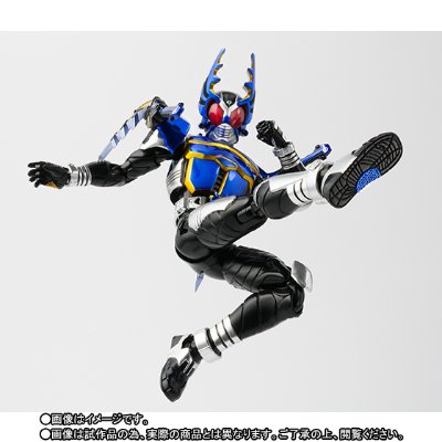 S.H.Figuarts(真骨雕制法)  假面骑士钢斗王 骑士形态