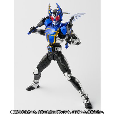 S.H.Figuarts(真骨雕制法)  假面骑士钢斗王 骑士形态