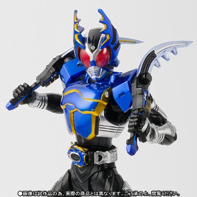 S.H.Figuarts(真骨雕制法)  假面骑士钢斗王 骑士形态