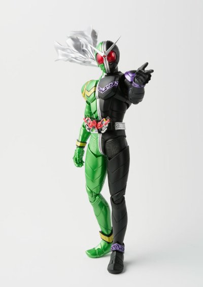 S.H.Figuarts(真骨雕制法) 假面骑士双骑 疾风王牌形态