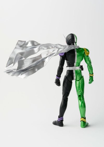 S.H.Figuarts(真骨雕制法) 假面骑士双骑 假面骑士双骑 疾风王牌形态