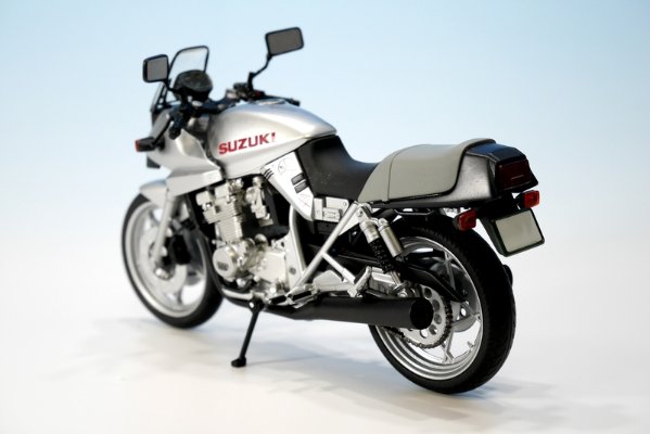 GSX400S KATANA