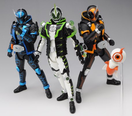 S.H.Figuart 假面骑士：灵骑 假面骑士冥骑