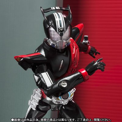 S.H.Figuarts 假面骑士联手出击 灵骑与驰骑 超级电影大战 创世纪 假面骑士零式驰骑