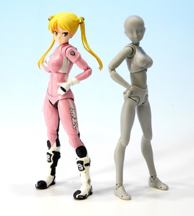 S.H.Figuarts 爆音少女!! 铃乃木凛