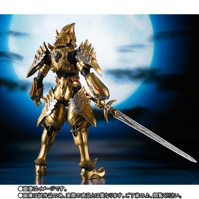 S.H.Figuarts 牙狼〈GARO〉-红莲ノ月- 黄金骑士・牙狼 雷吼 ver. 