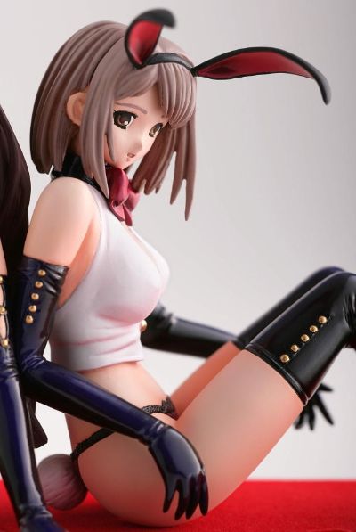 ハニーバニーりお