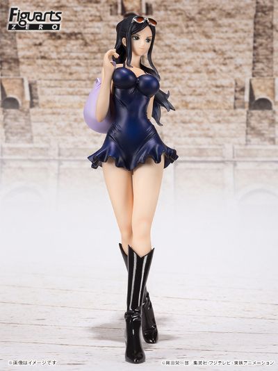 FiguartsZERO 海贼王 妮可・罗宾 礼服ローザ编 