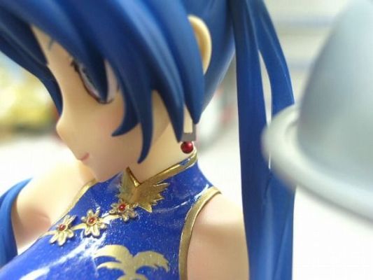 龙与虎  川岛亚美 旗袍