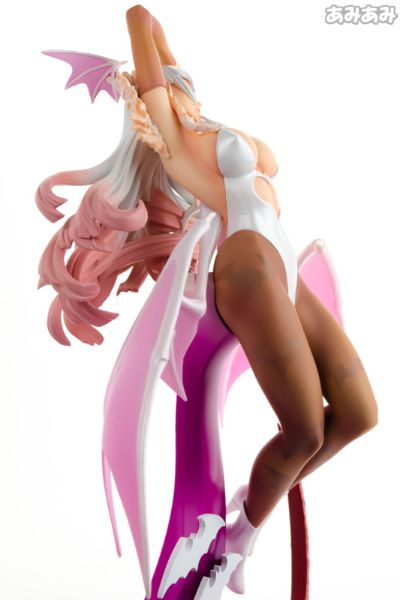 CAPCOM FIGURE BUILDER Creator's Model 吸血鬼 莫莉卡・安斯兰特 White Color. 