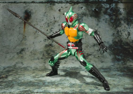 S.H.Figuarts  假面骑士亚马逊欧米伽