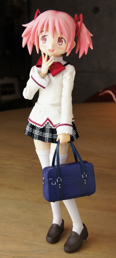 REAL ACTION HEROES MGM 魔法少女小圆 鹿目圆香 School Uniform ver.