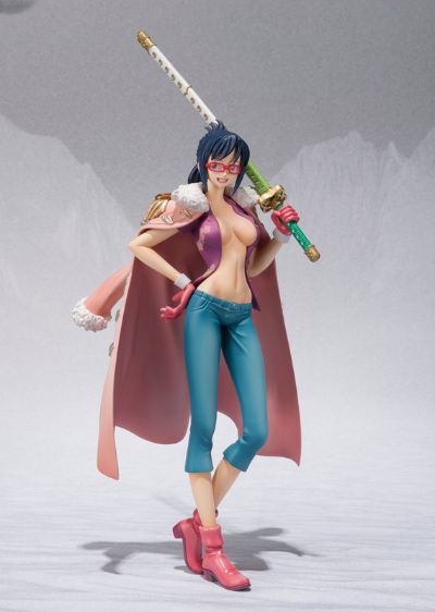 FiguartsZERO 海贼王 斯莫卡&达斯琪 In Tashigi's body  庞克哈萨德篇