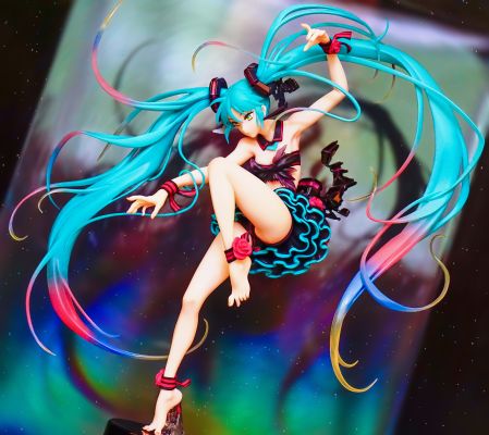 VOCALOID角色系列01 初音未来 mebae