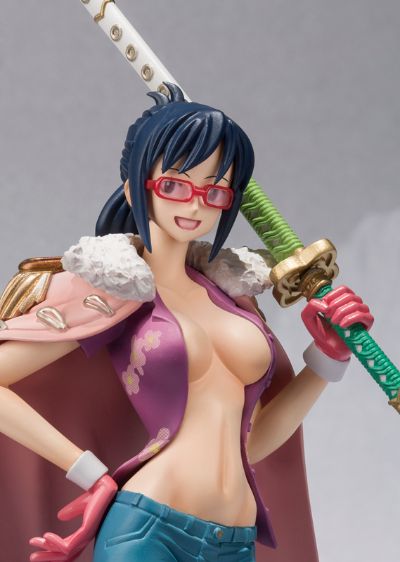 FiguartsZERO 海贼王 斯莫卡&达斯琪 In Tashigi's body  庞克哈萨德篇