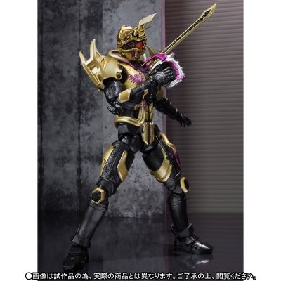 S.H.Figuarts  驰骑外传：假面骑士追猎者 超魔进追猎者