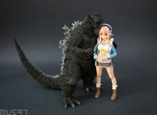 figma 超级索尼子 老虎连衣帽运动衫ver.