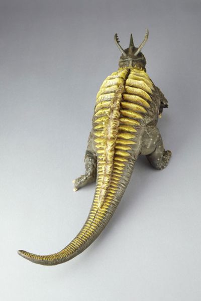 科幻怪兽软胶模型套件系列 内隆嘎