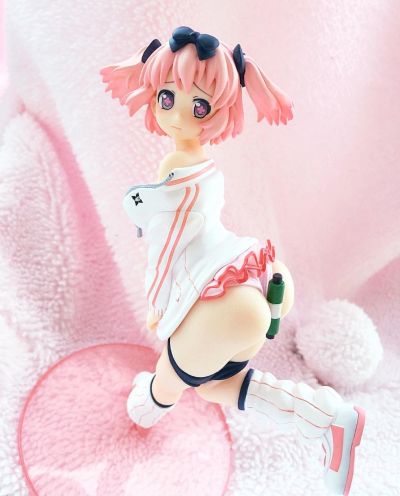 闪乱神乐 新乳素材使用 云雀 お尻生フィギュア