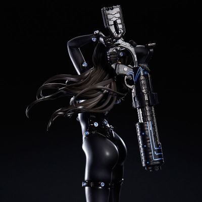 FIGURE-024474_04.jpg