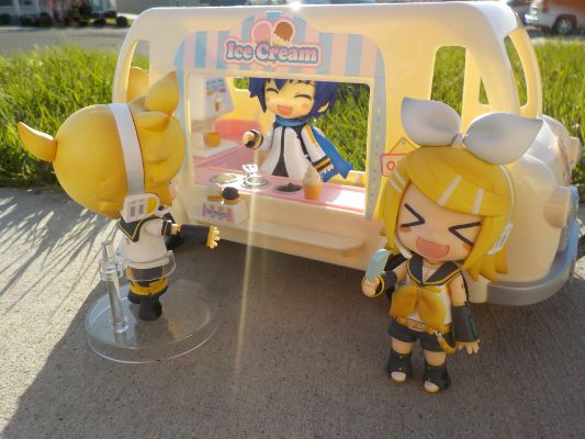 粘土人 #202 VOCALOID 凯特 欢乐支持版