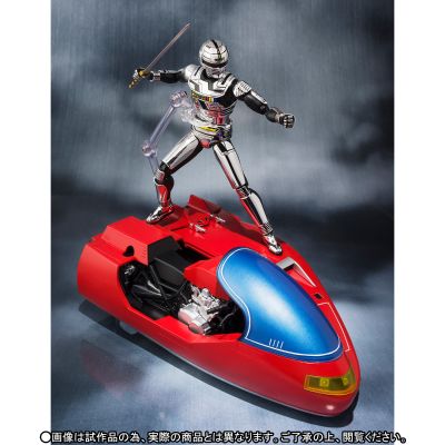 S.H.Figuarts 宇宙刑事卡邦和塞巴里安 套装